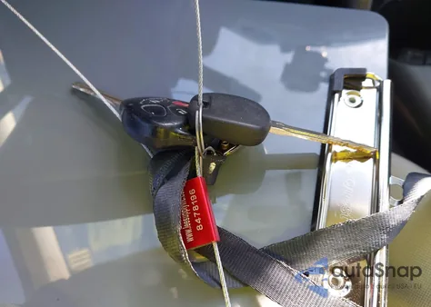 2011 Toyota Rav4 z USA, uszkodzony, nr VIN 2T3ZF4DV2BW089894